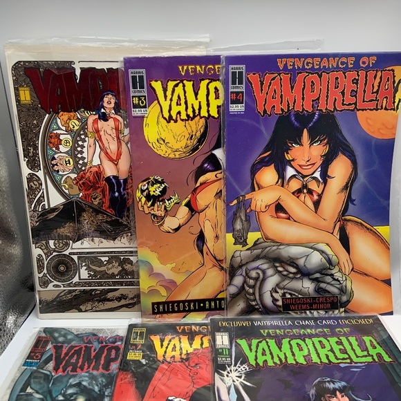Vintage 90s Vengeance of Vampirella Comic Books Good Condition- Set of 6! - Picture 2 of 16